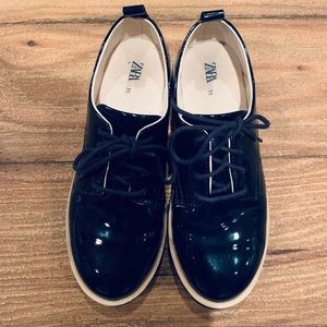 Zara Big Girls’ Navy Patent Shoes